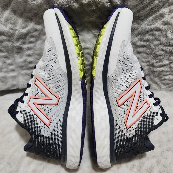 New Balance Fresh Foam 680 V7 Shoes Women's 9  Grey Running Athletic Sneakers - Picture 6 of 10